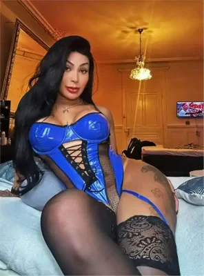 DISPO TRÈS CHAUDE