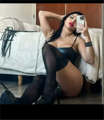Je suis celle que vous recherc